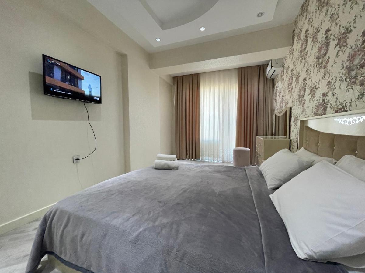 Lux Apartment Баку Экстерьер фото
