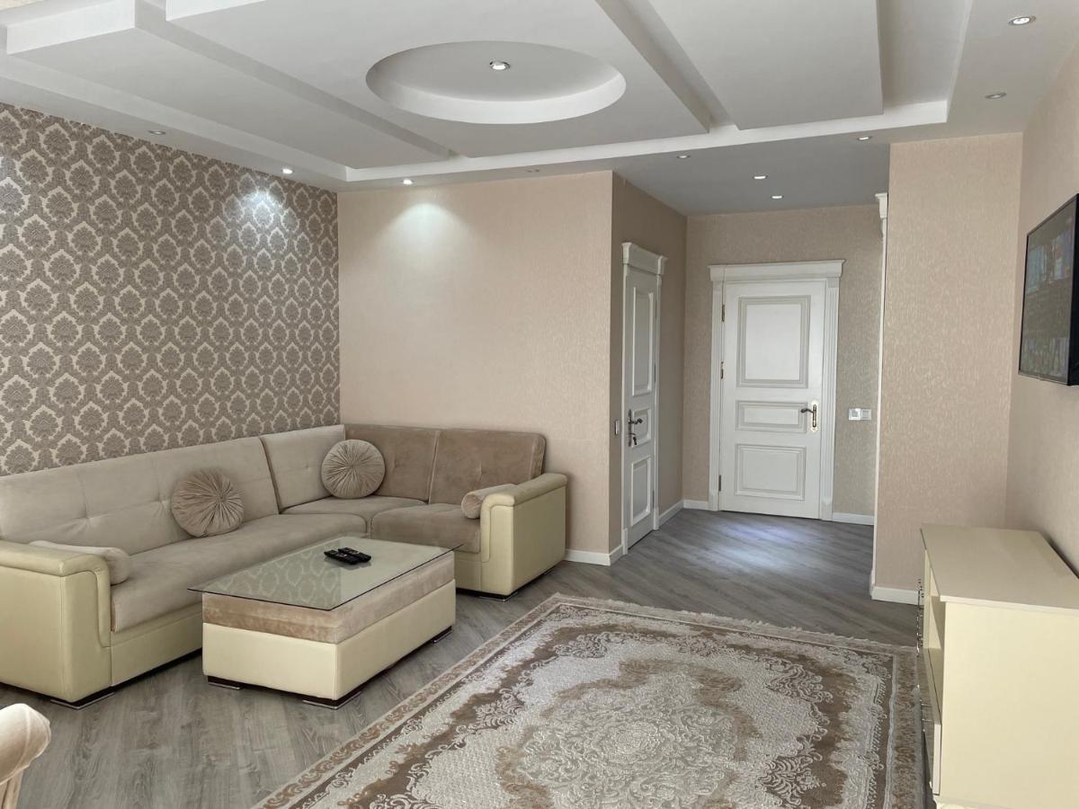 Lux Apartment Баку Экстерьер фото