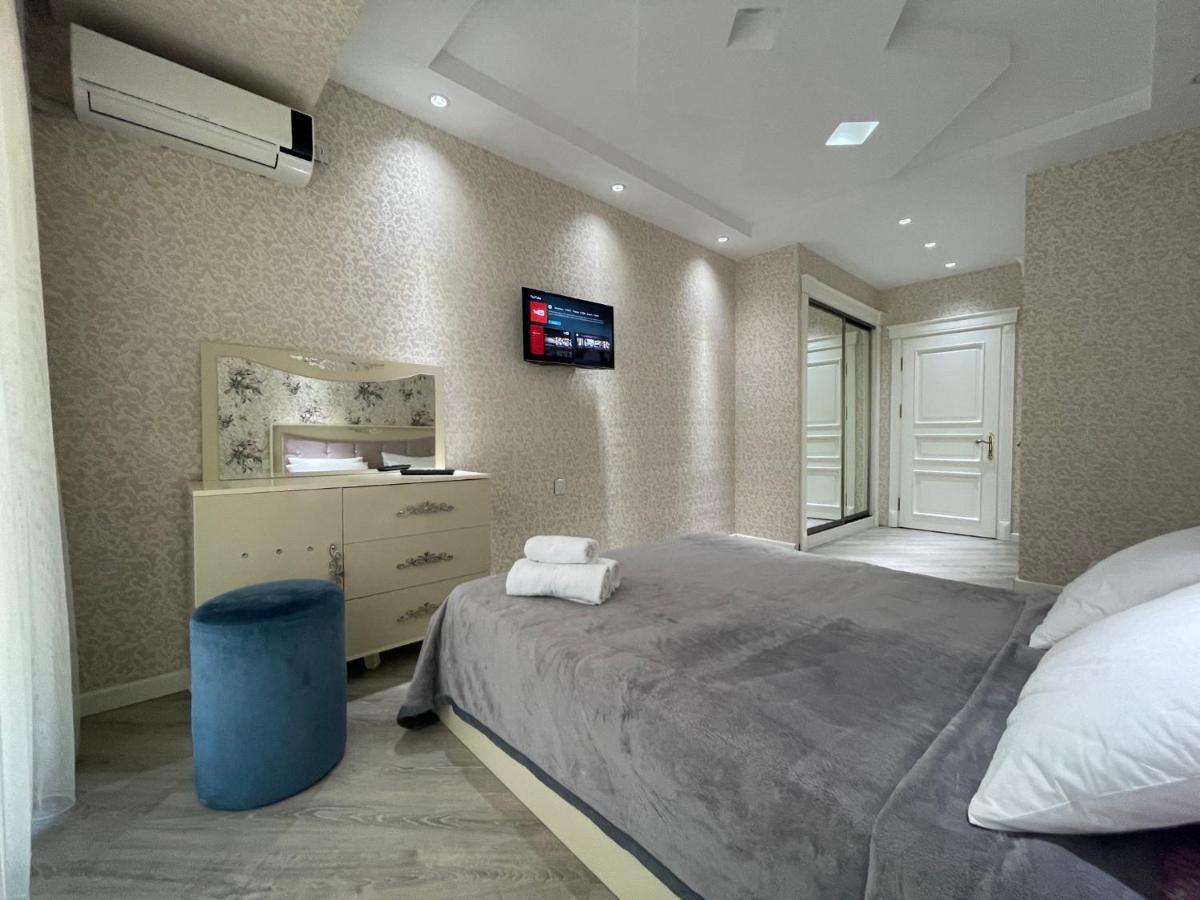 Lux Apartment Баку Экстерьер фото