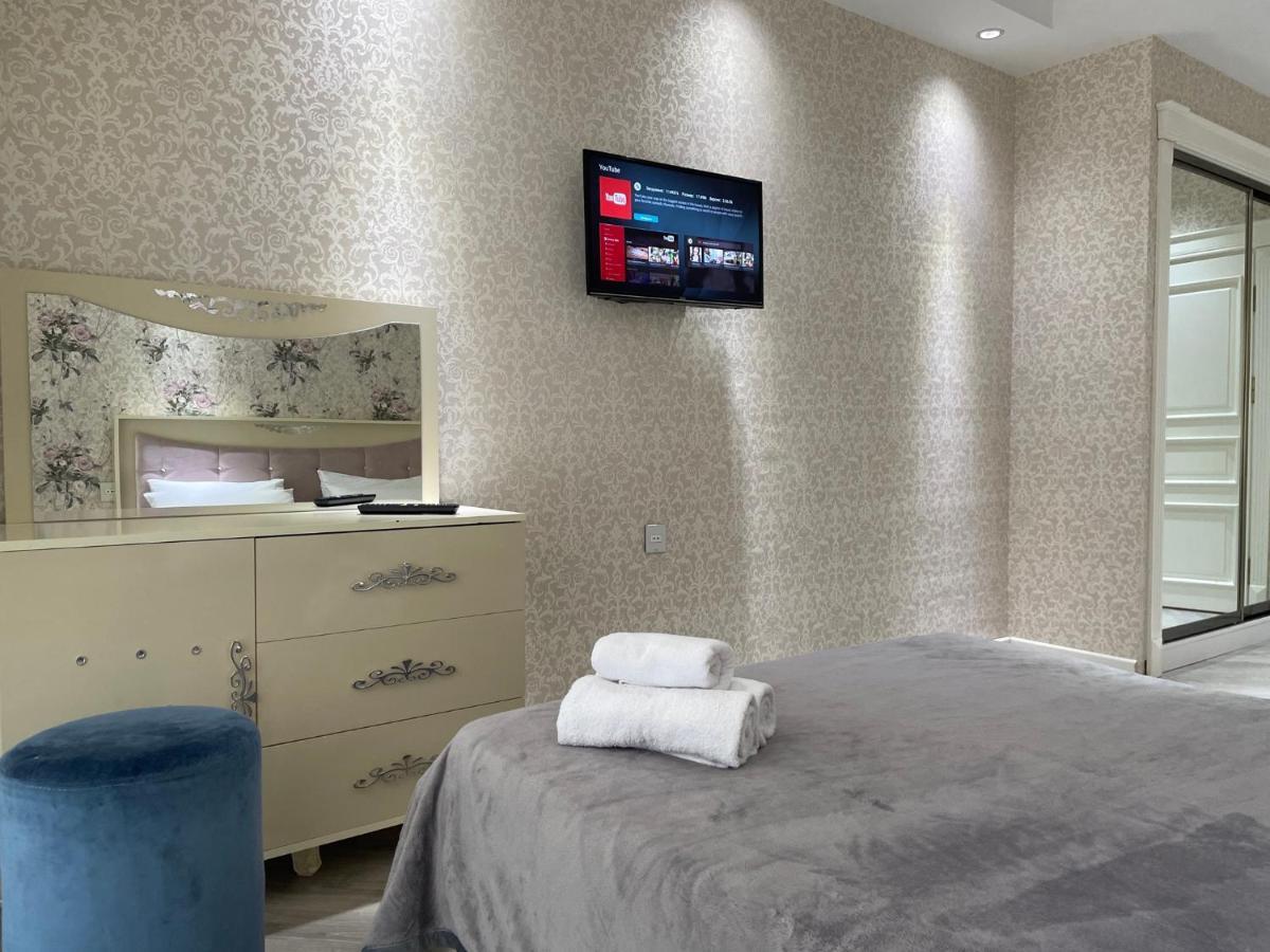 Lux Apartment Баку Экстерьер фото