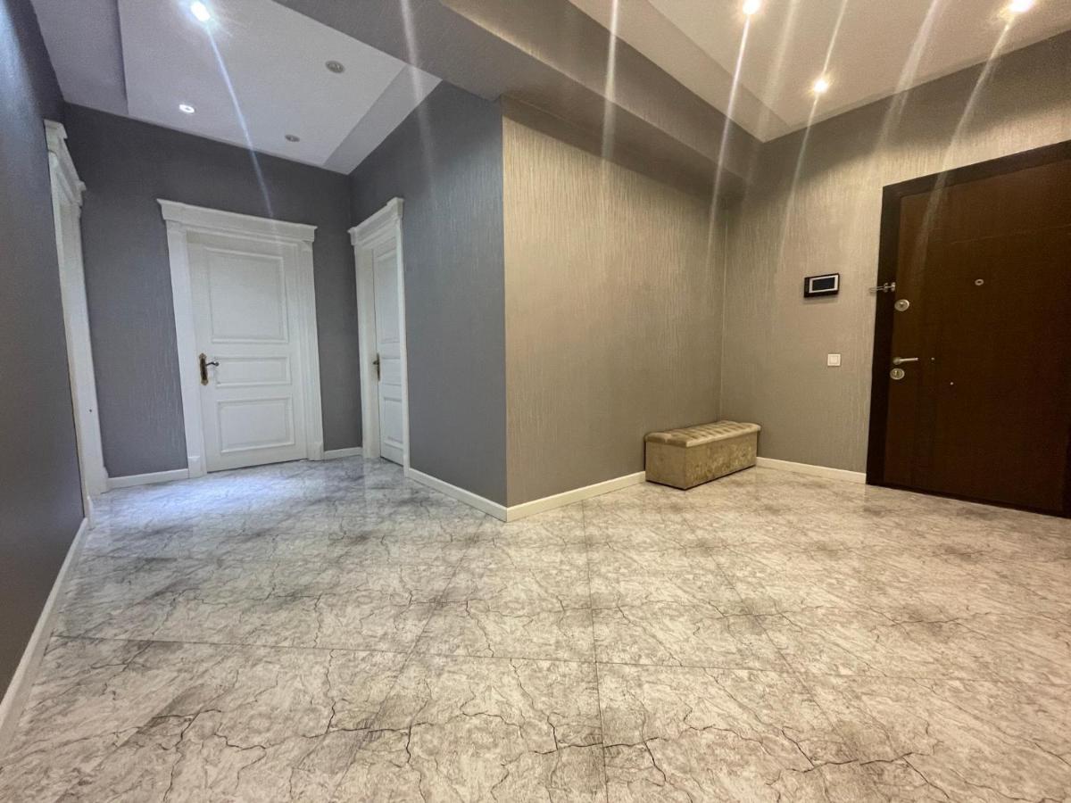 Lux Apartment Баку Экстерьер фото