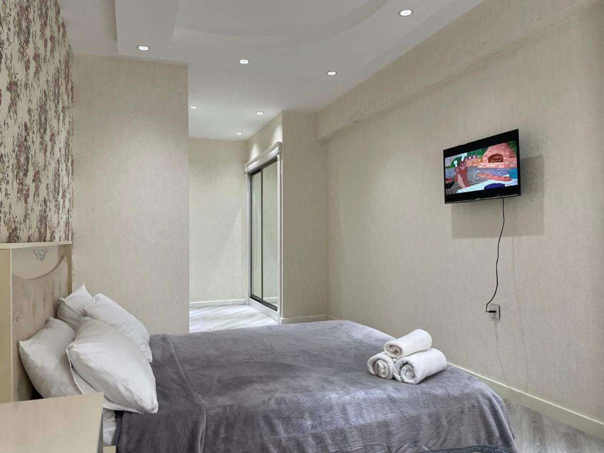 Lux Apartment Баку Экстерьер фото